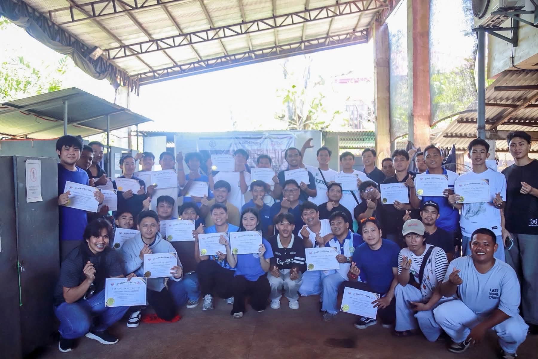 Bong Go backs skills development as trainees graduate in Dagupan City, Pangasinan